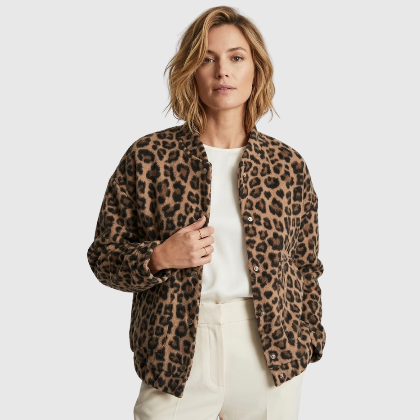 Veste imprimé léopard femme boutonnée col chemise manches longues