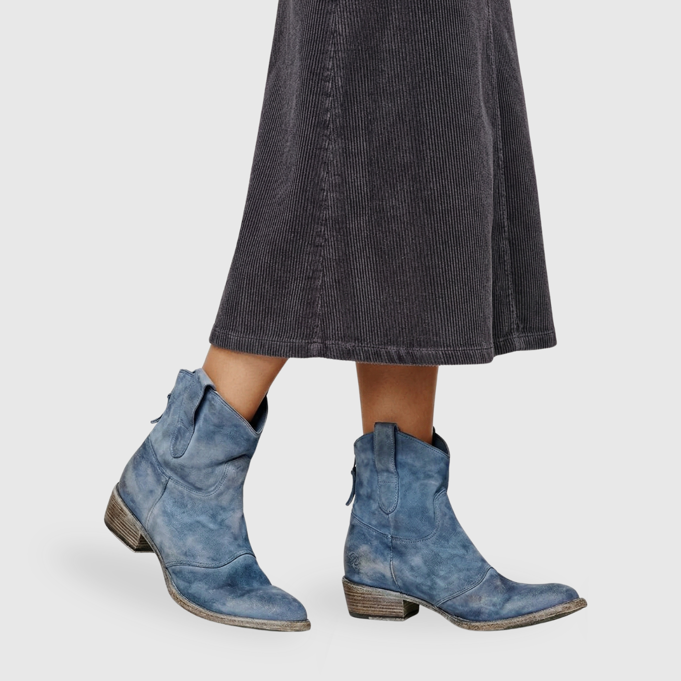 Bottines western femme bout pointu talon bas à enfiler style cowboy