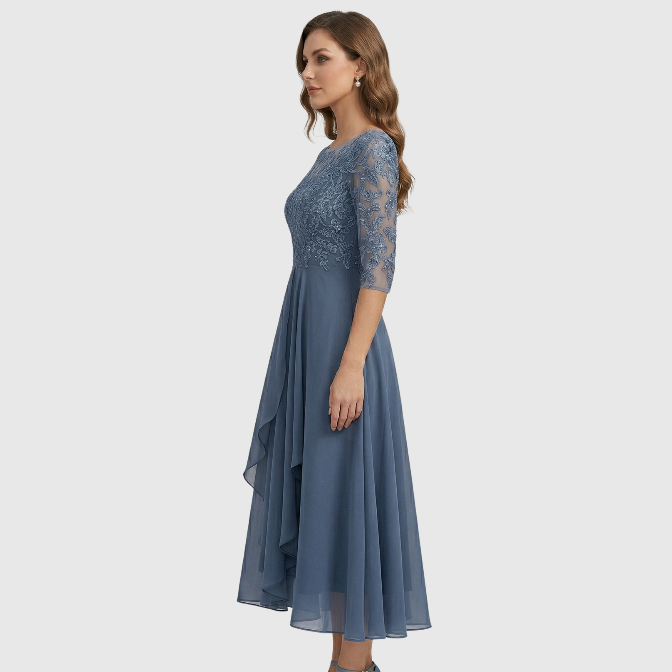Robe midi femme brodée manches courtes transparentes coupe évasée