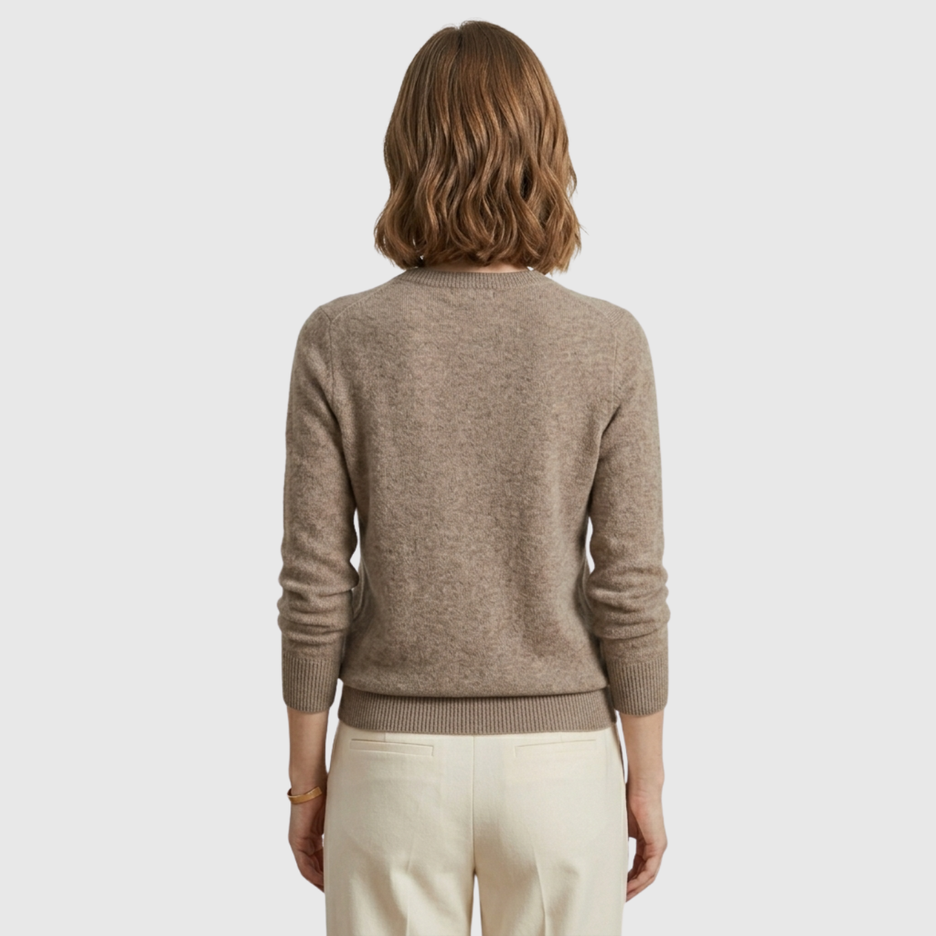 Pull femme cachemire col rond manches longues coupe droite
