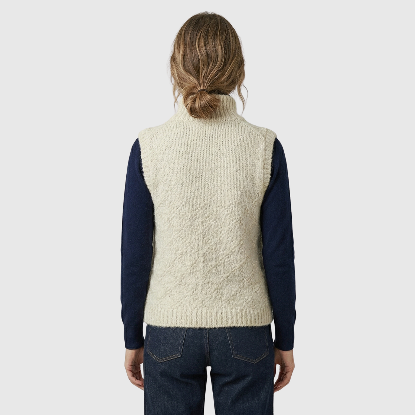 Gilet femme sans manches ajusté coupe structurée à superposer